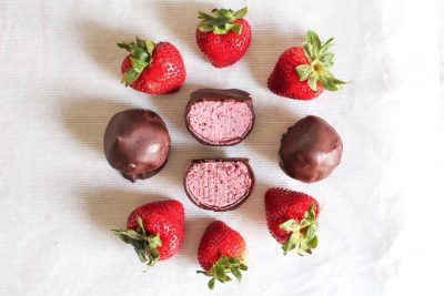 Trufa con relleno de fresa